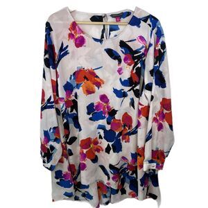 NWT Vince Camuto White W/ Tropical Blooms Floral V-Neck Poly Blouse Sz 2X PLUS